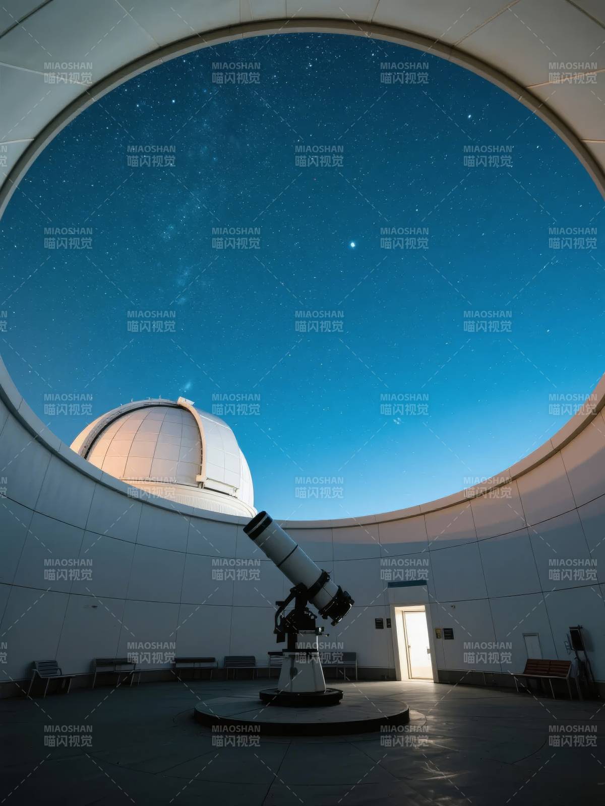 星空下的天文台图片