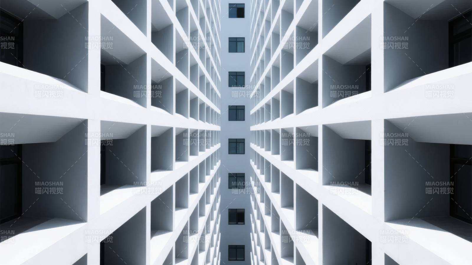 无限延伸的立方体走廊图片