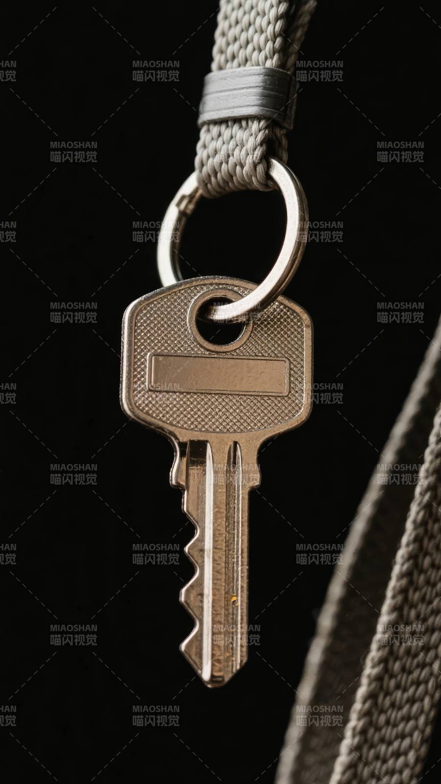 钥匙挂绳特写图片