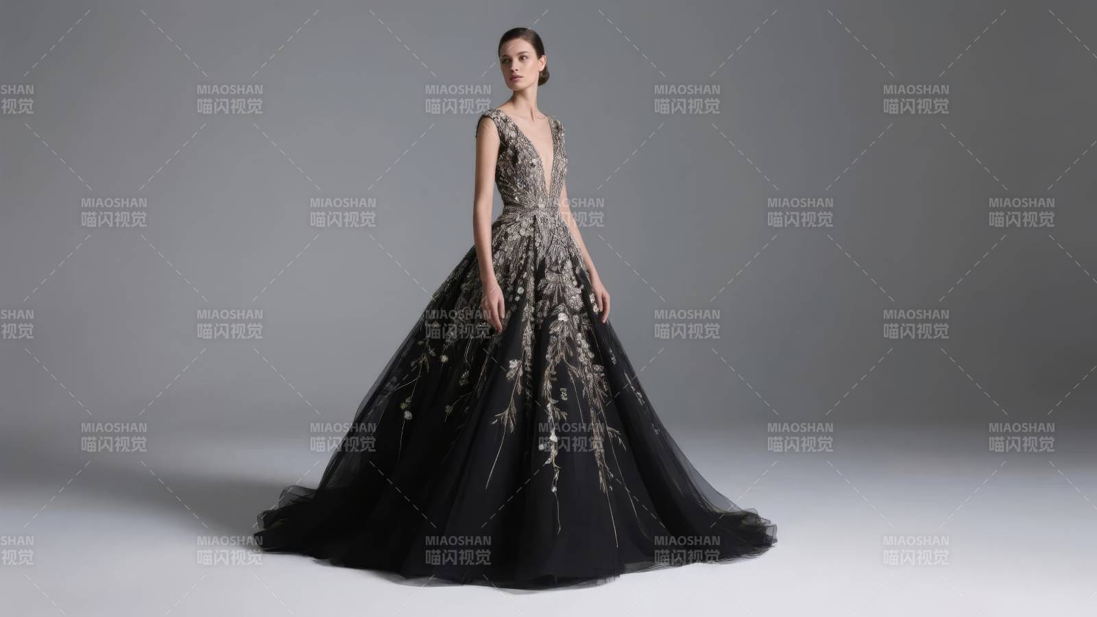 黑裙华美绽放图片