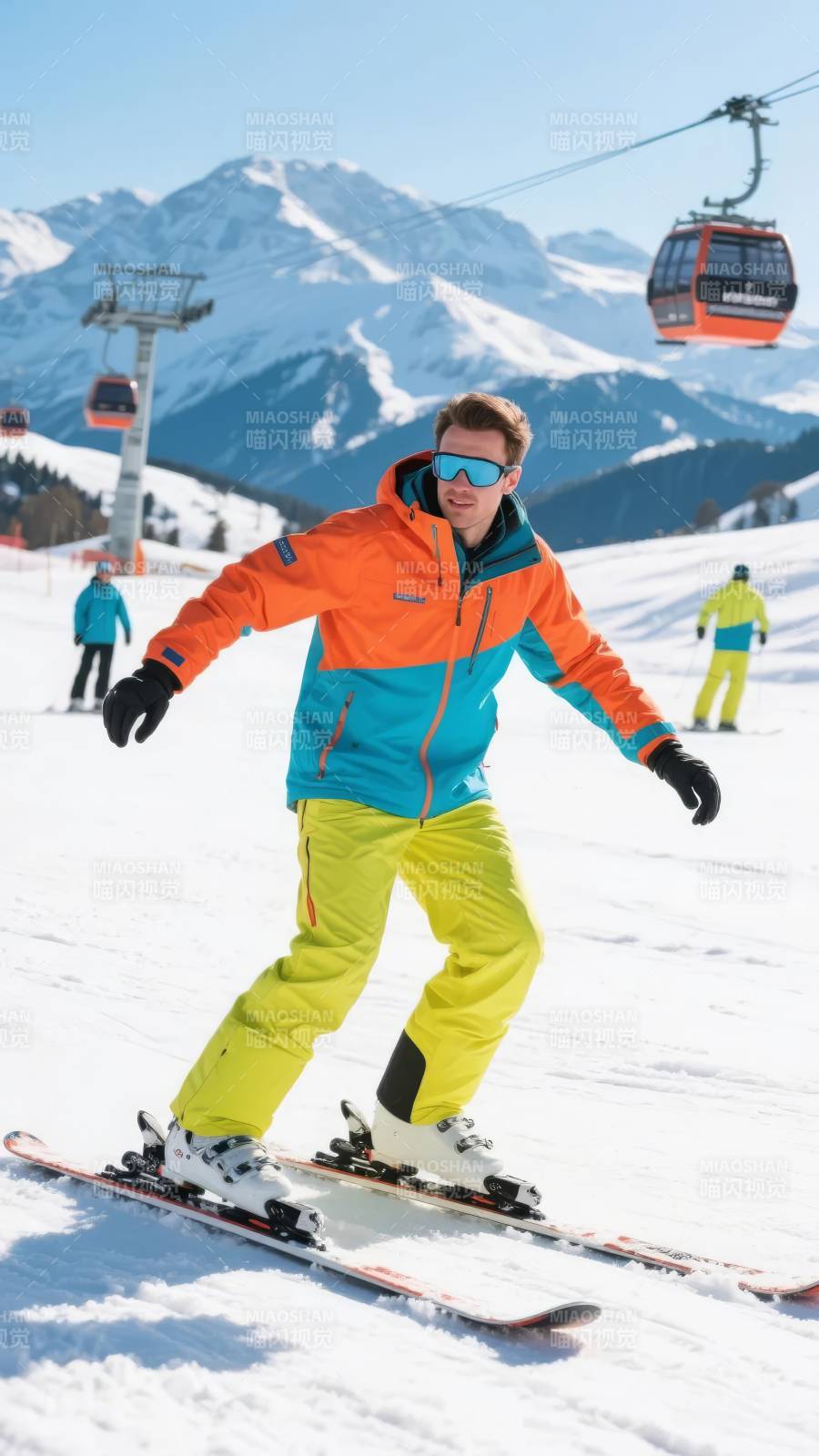 雪山滑雪 畅享冬日图片