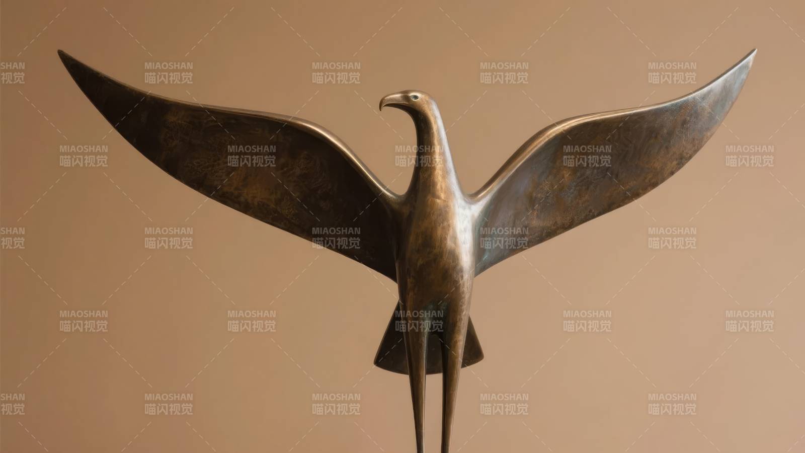 展翅飞翔的鸟雕塑图片