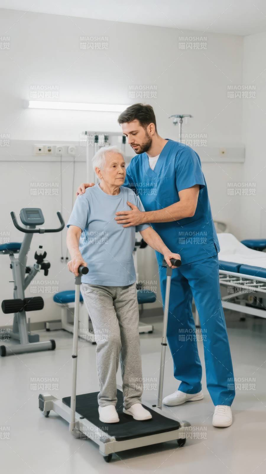 康复训练中图片