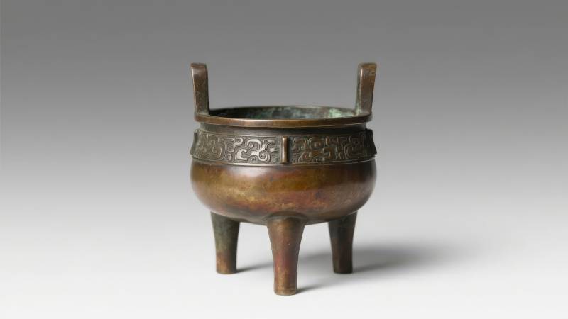 青铜鼎器图片