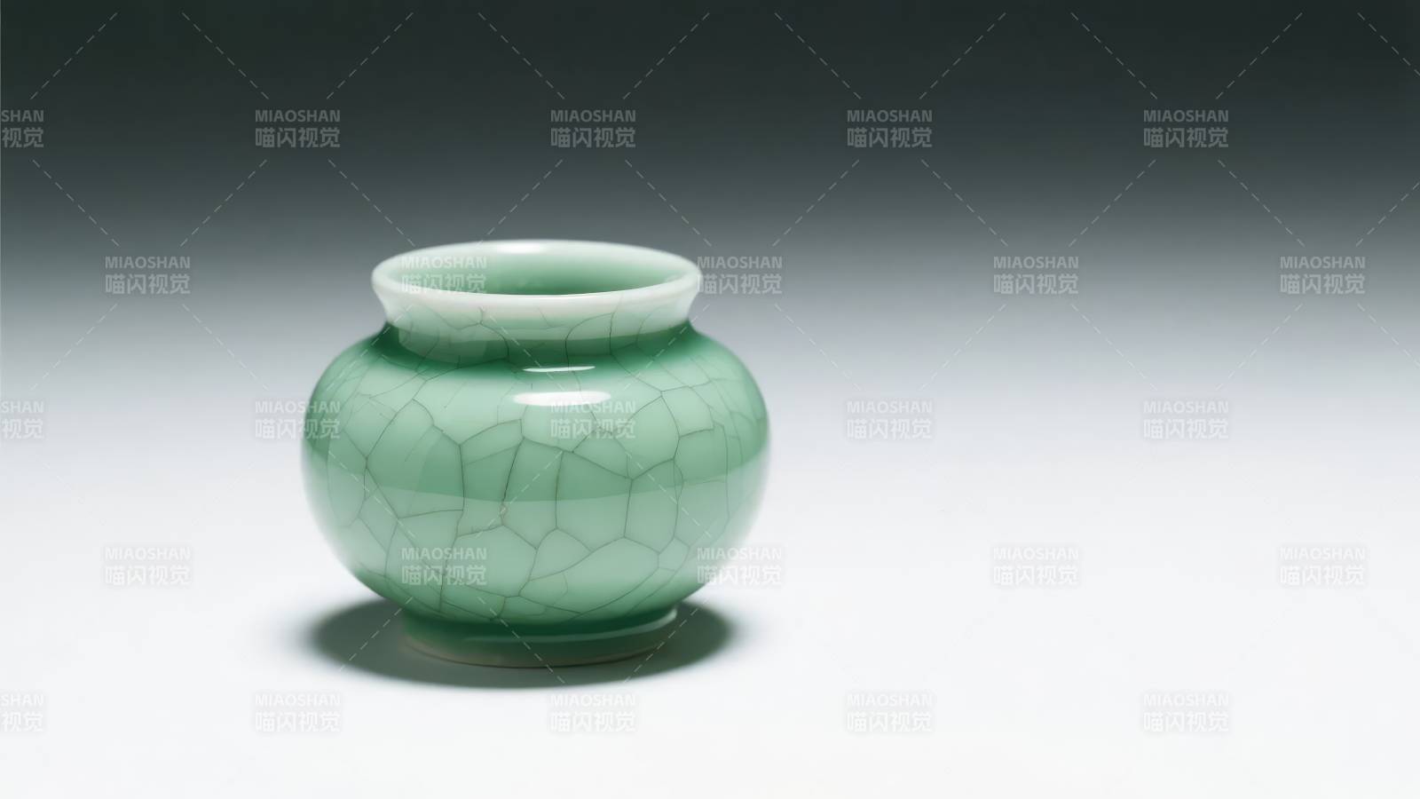 青釉开片小罐图片