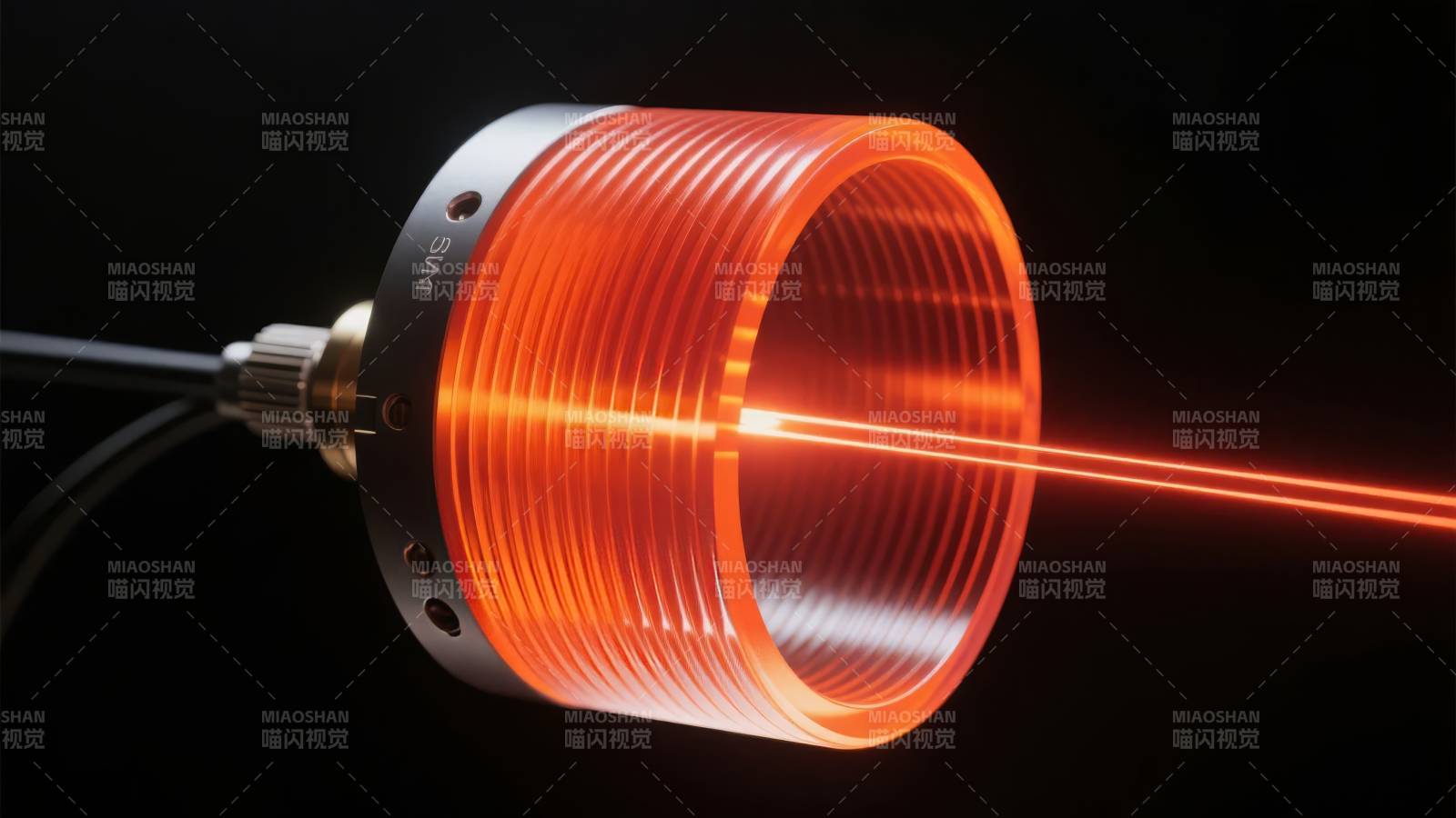 激光发射器特写图片