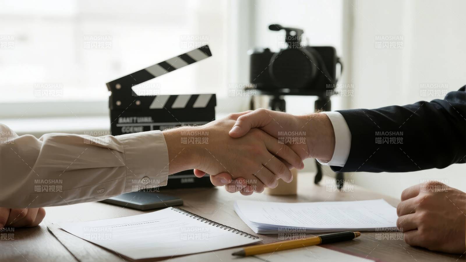 合作签约现场图片