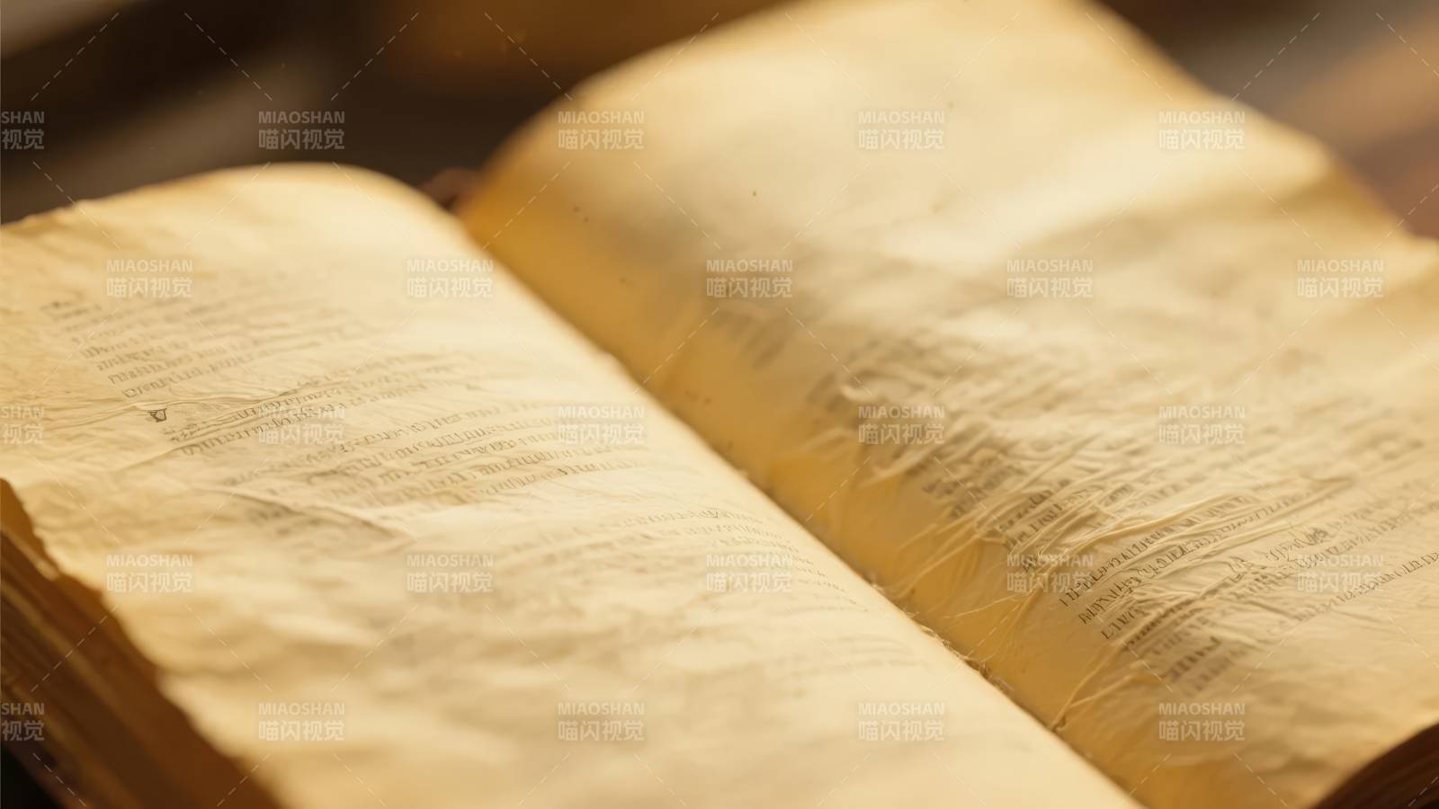 古籍泛黄页图片