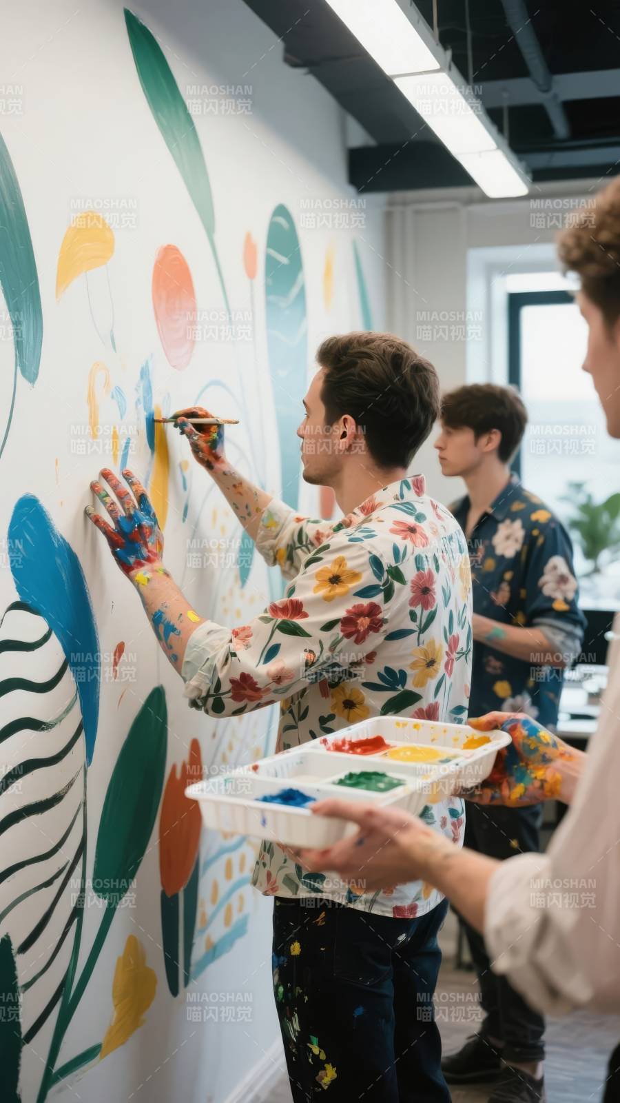 墙绘创作瞬间图片