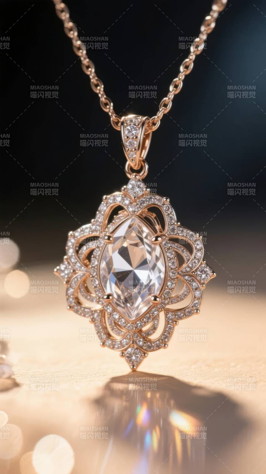 璀璨玫瑰金吊坠图片