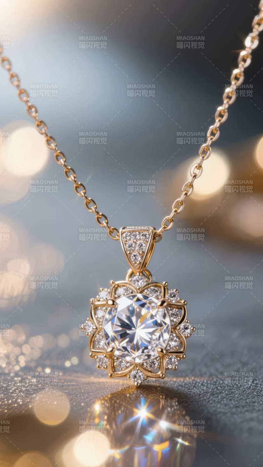 璀璨钻石吊坠图片