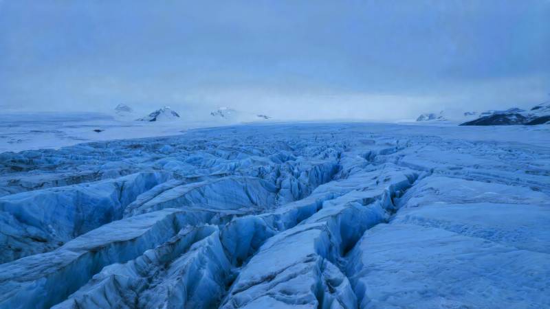 冰川裂谷奇景图片
