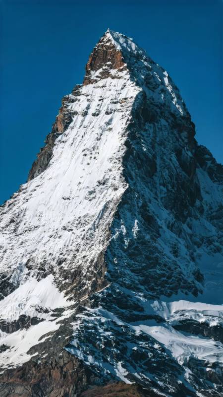 雪山之巅 巍峨壮丽图片