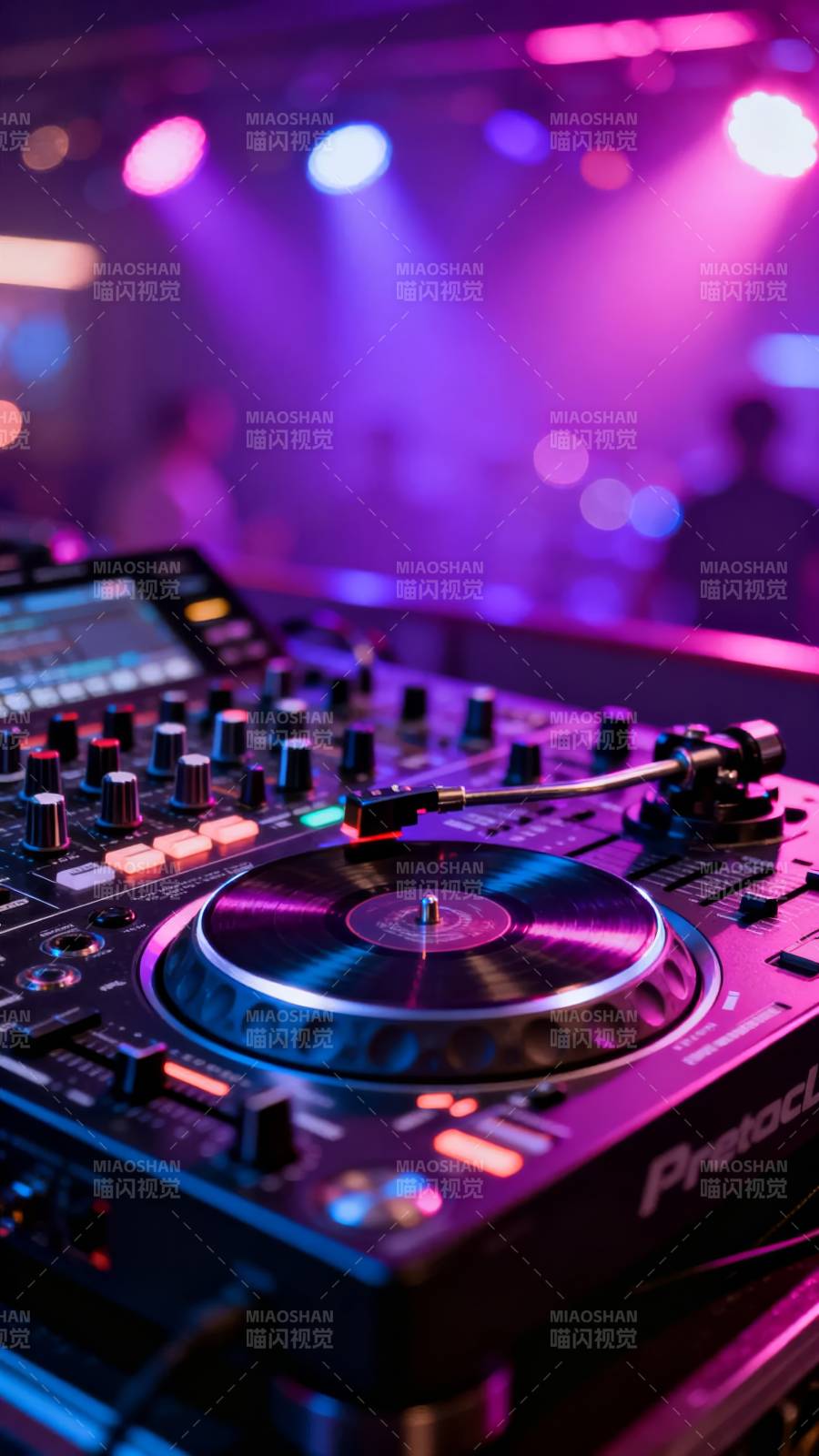 DJ台炫彩夜景图片