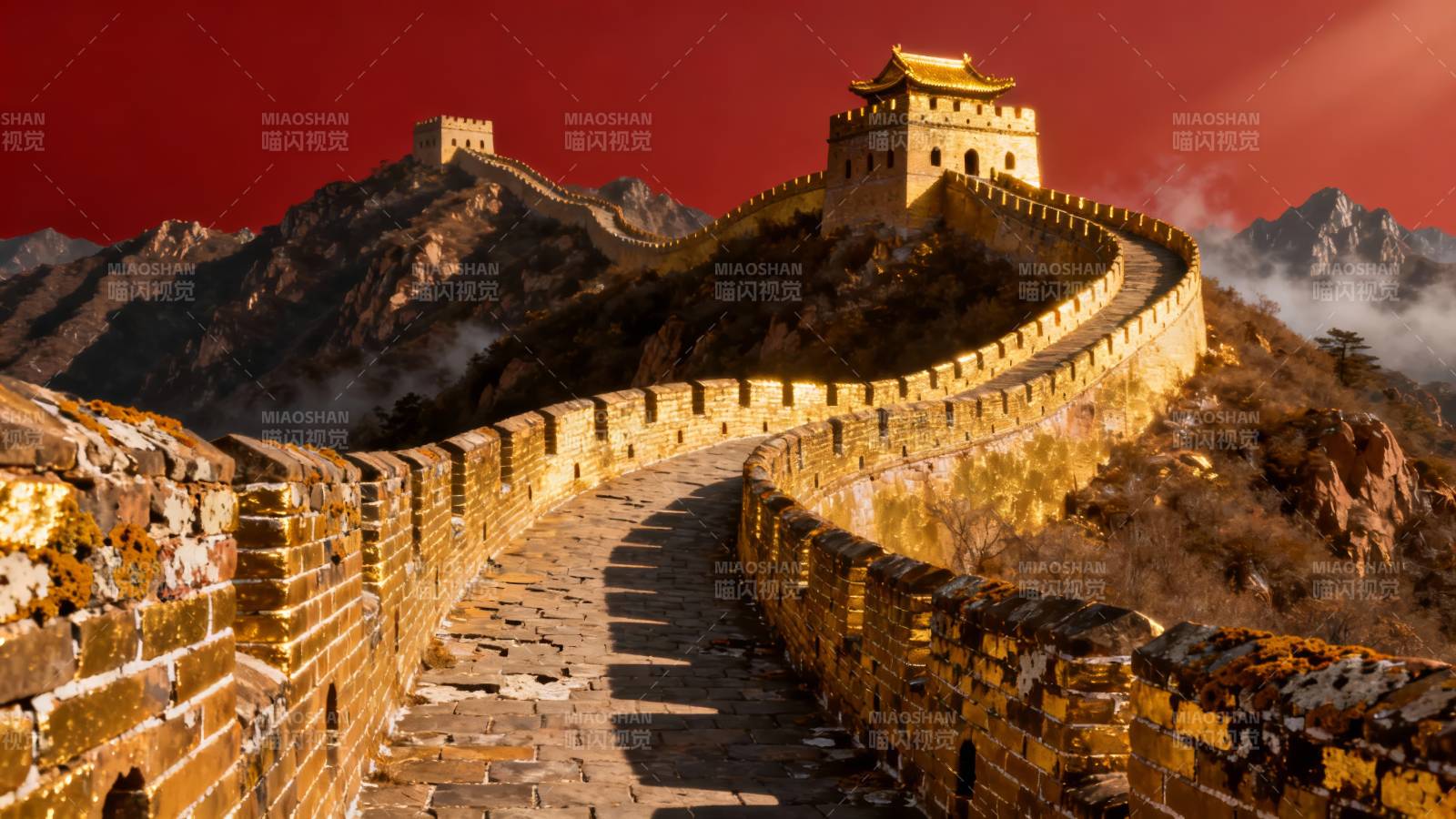 长城蜿蜒入云间图片