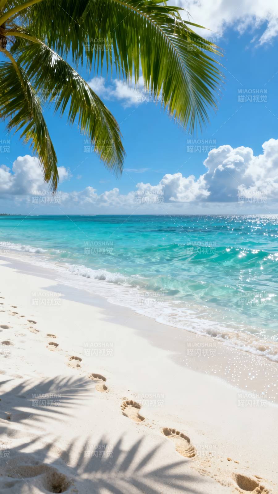 椰影沙滩碧海蓝天图片