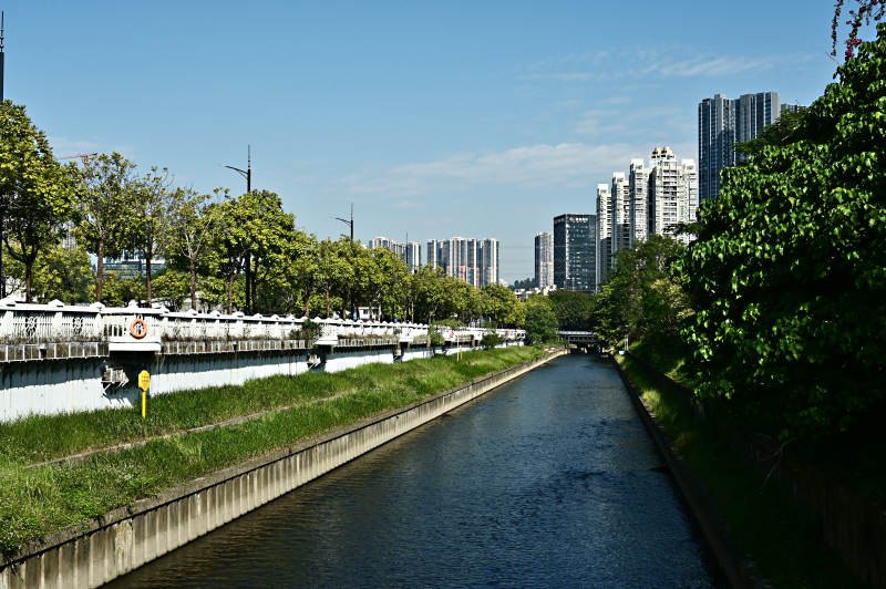 城市河道风光图片