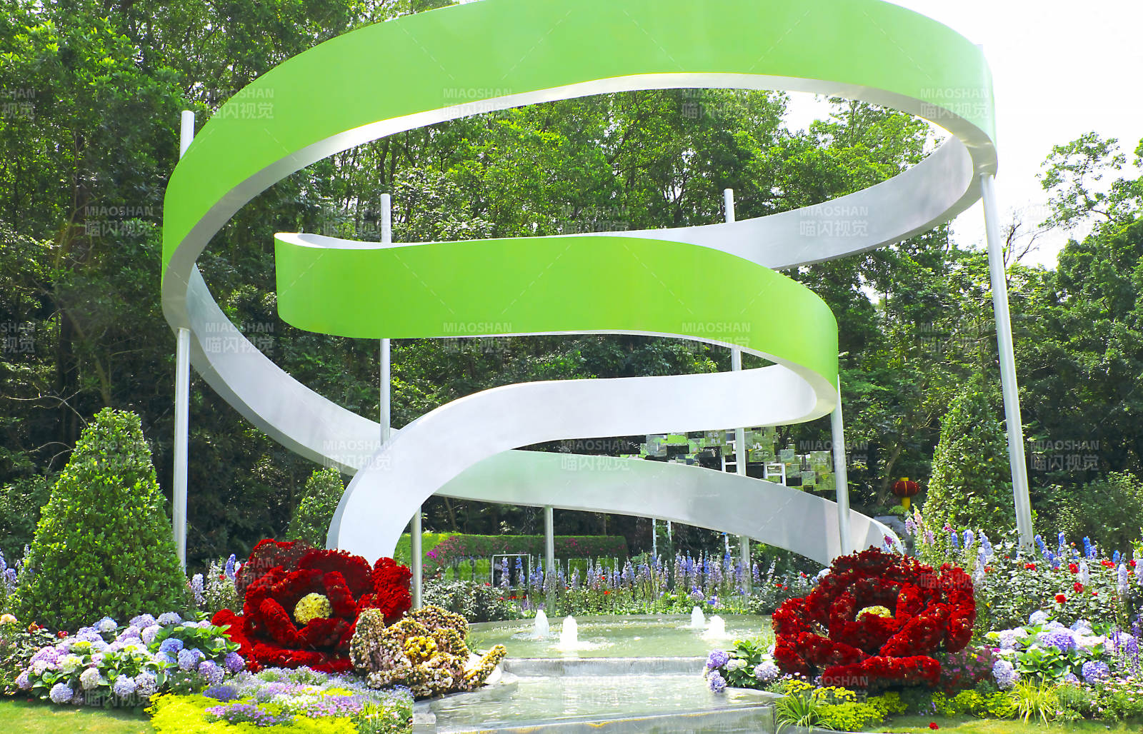 花艺雕塑花园图片