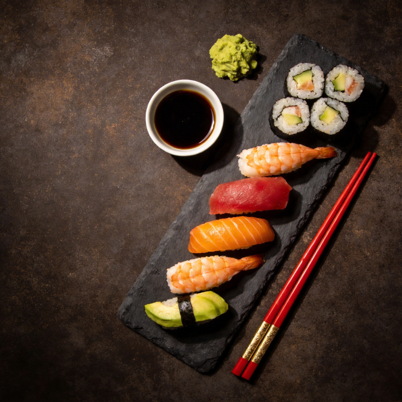 精致寿司拼盘图片