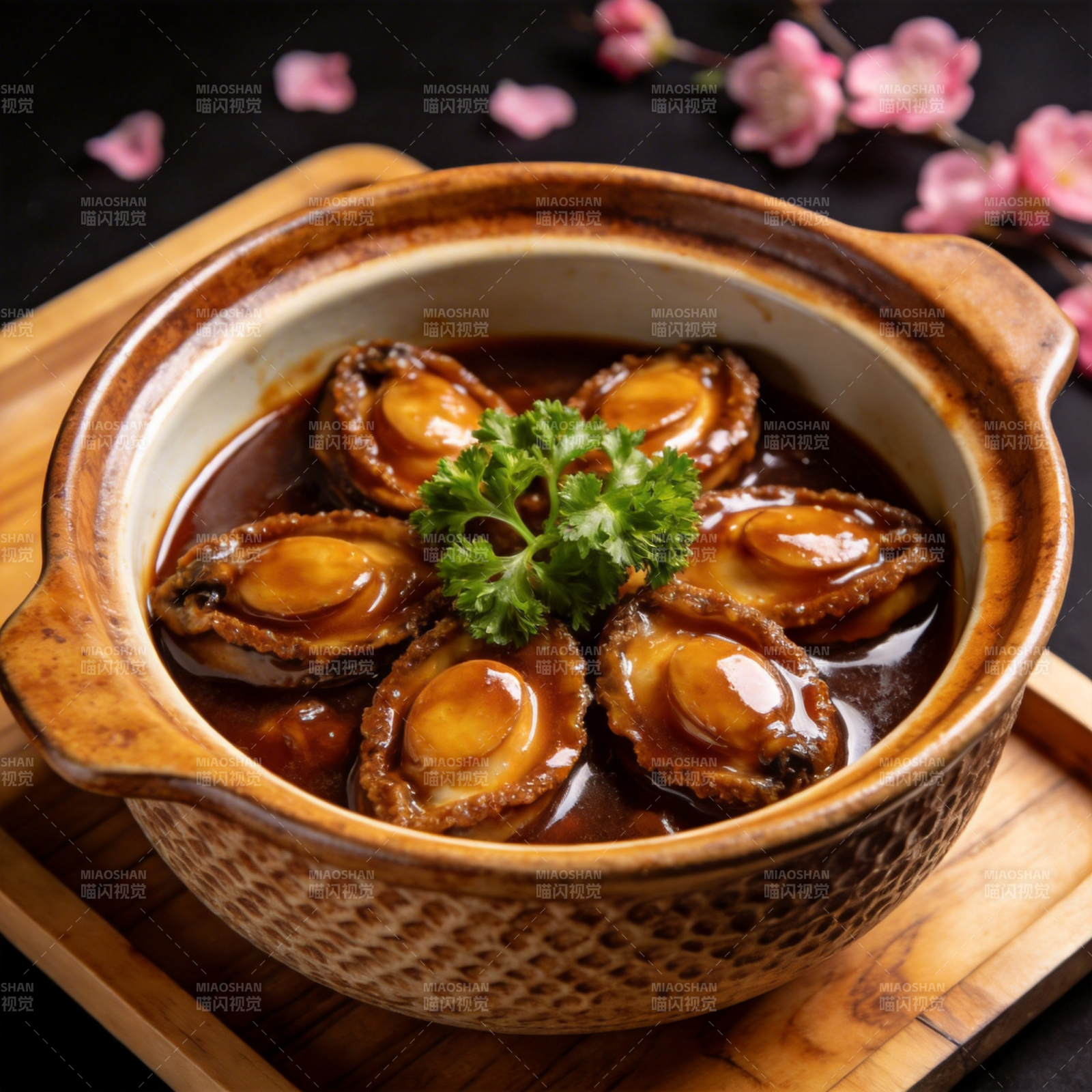 鲍鱼炖盅图片