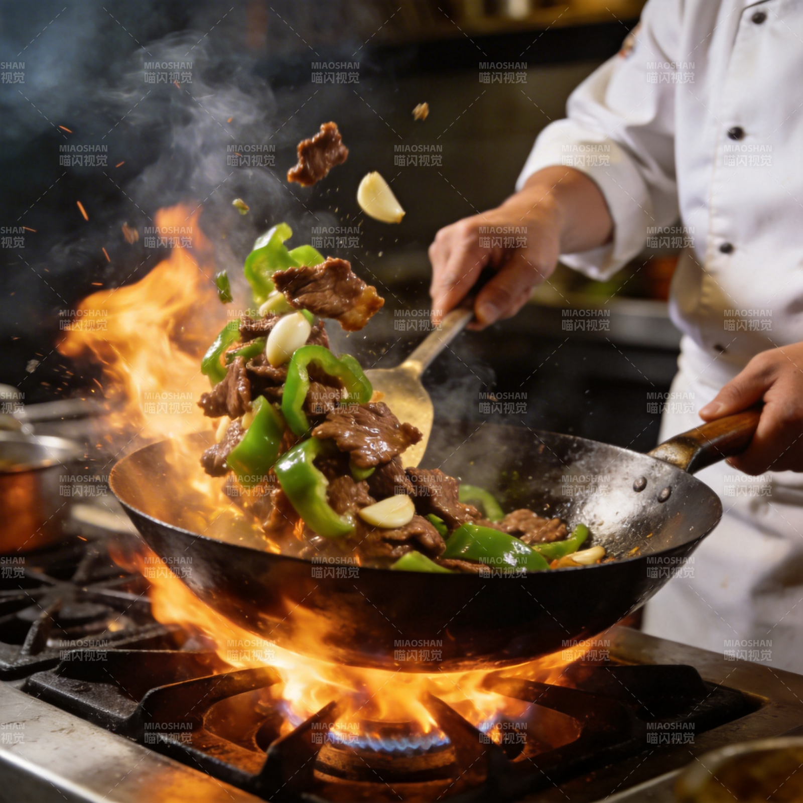 火焰炒牛肉图片