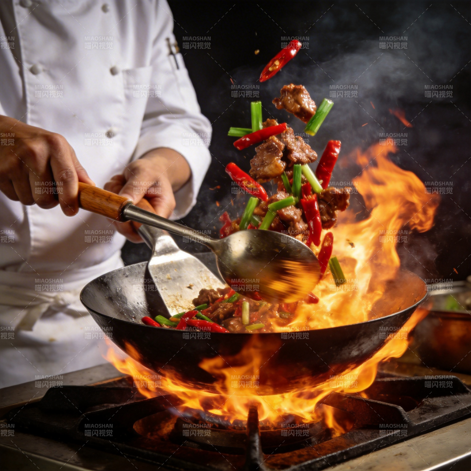 火焰炒肉图片