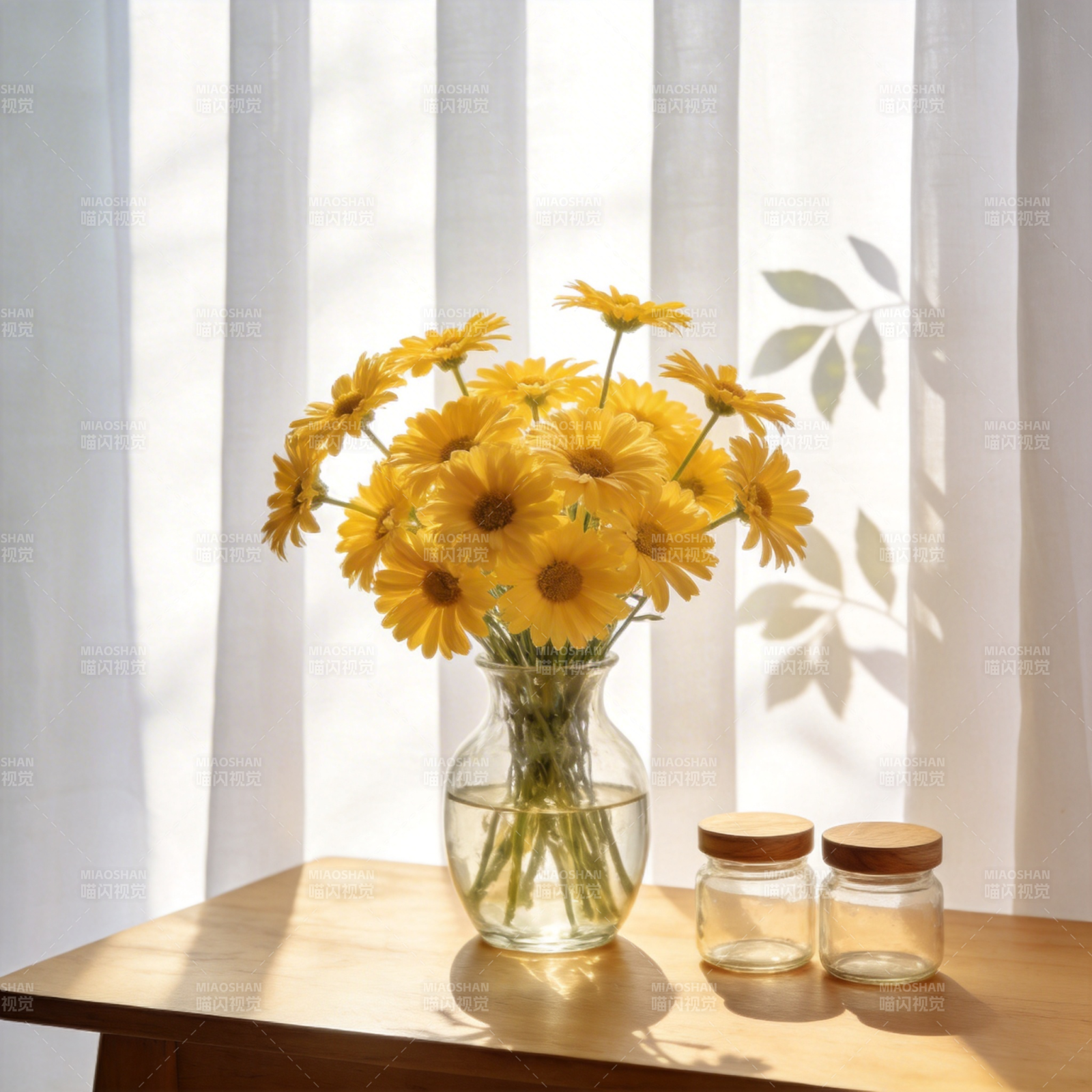 阳光下的黄花静物图片