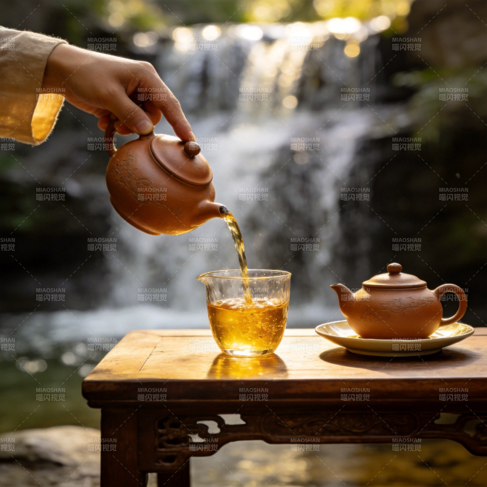 山间品茗 静享茶香图片