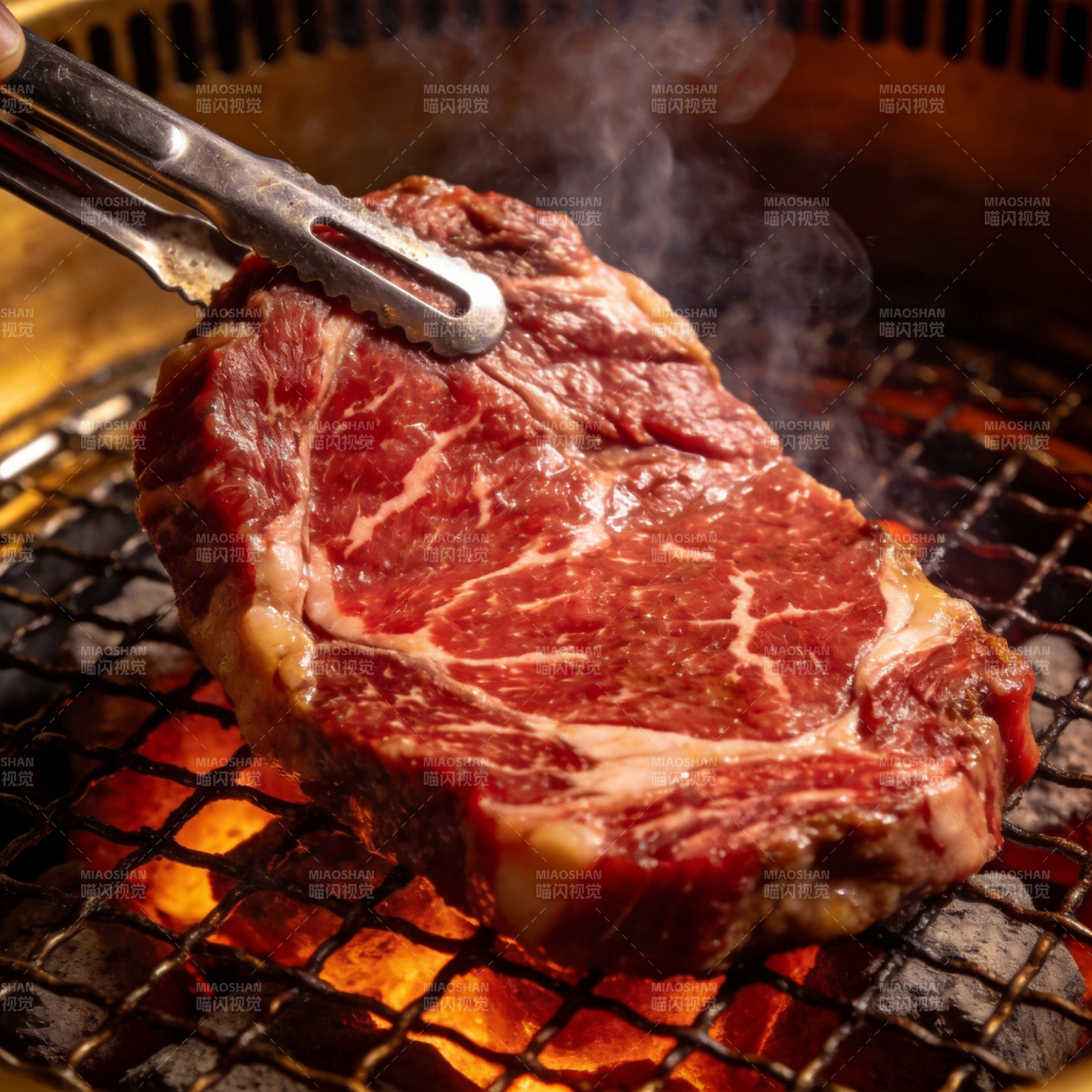 炙烤牛肉 香气四溢图片