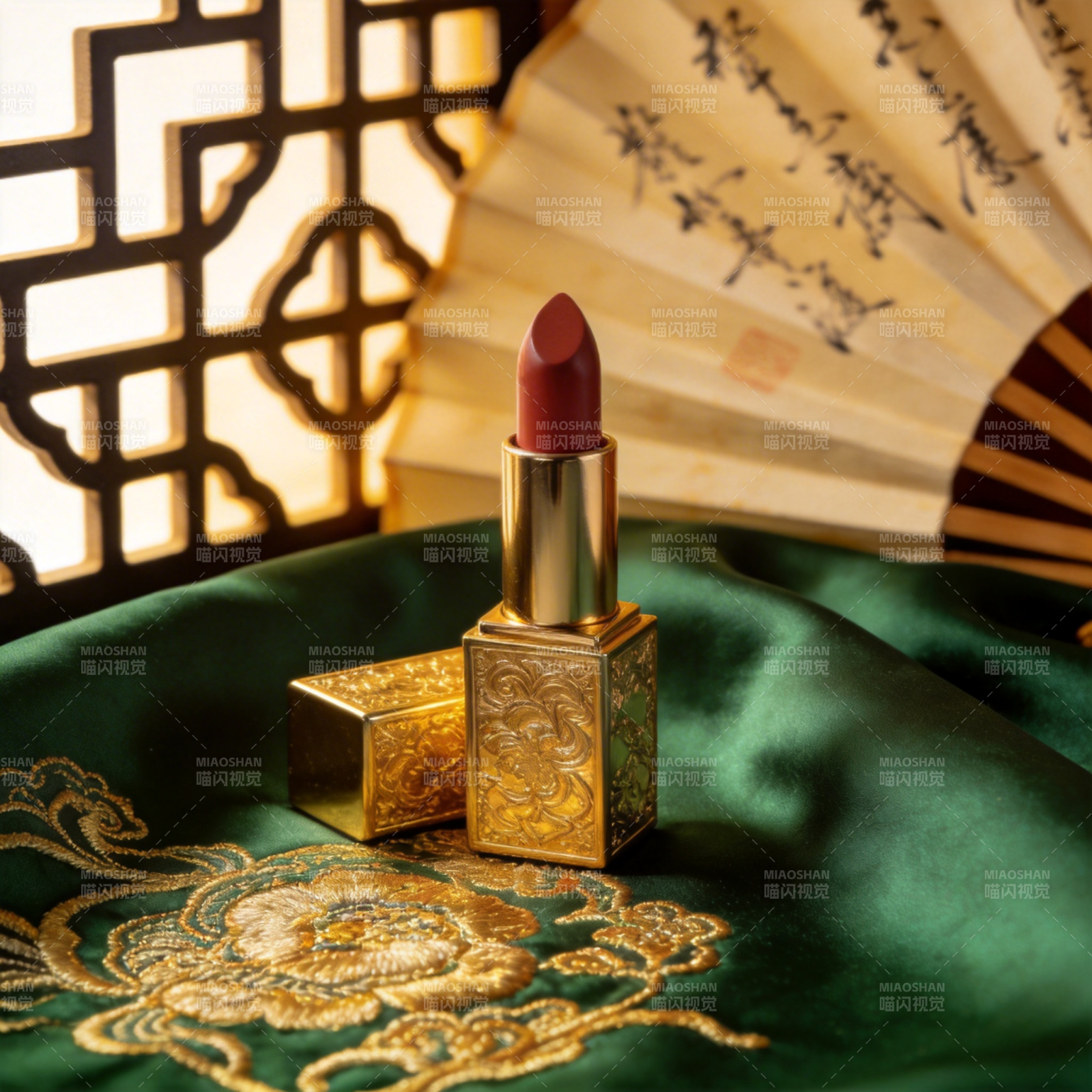 金箔唇膏 古典雅韵图片