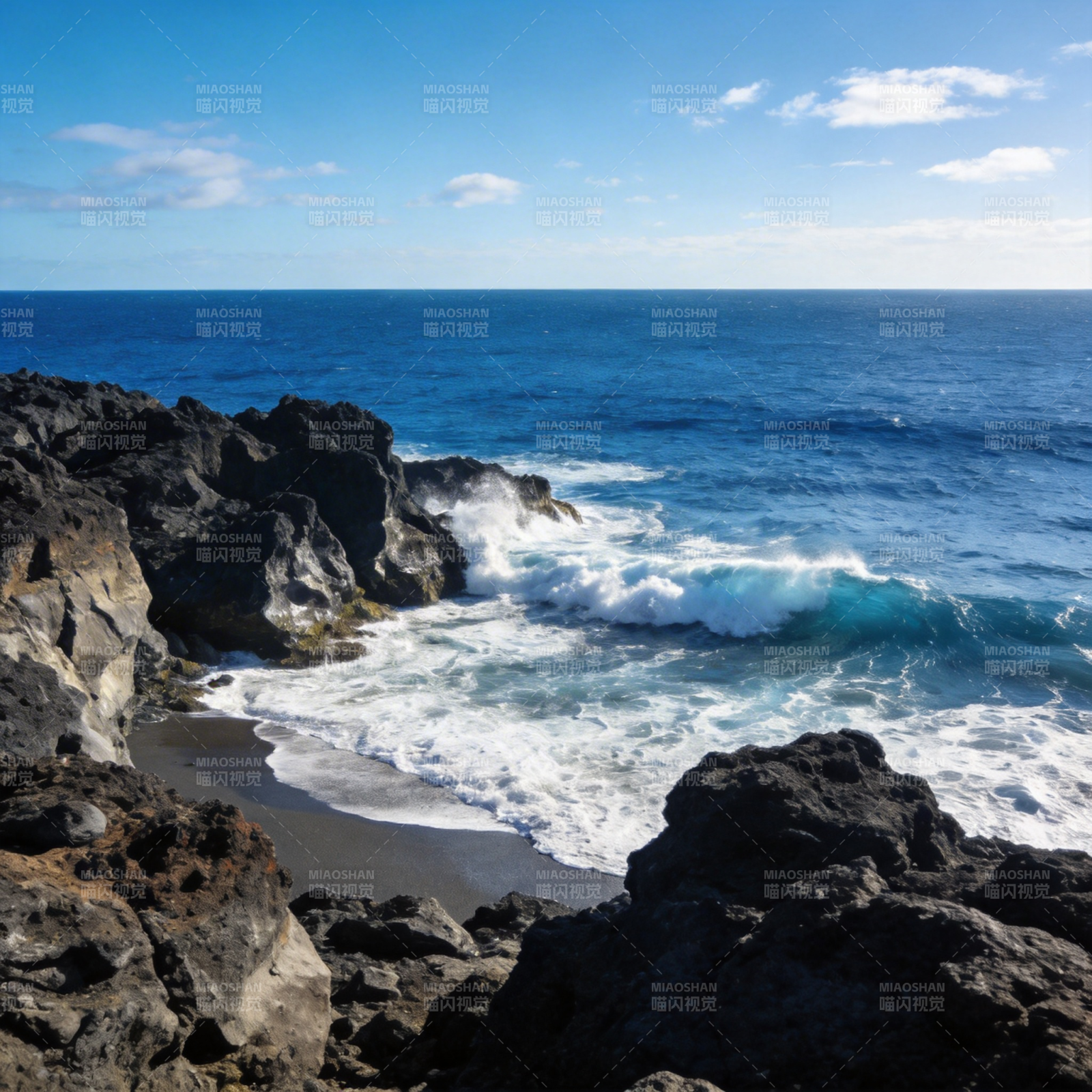 碧海拍岸岩石嶙峋图片