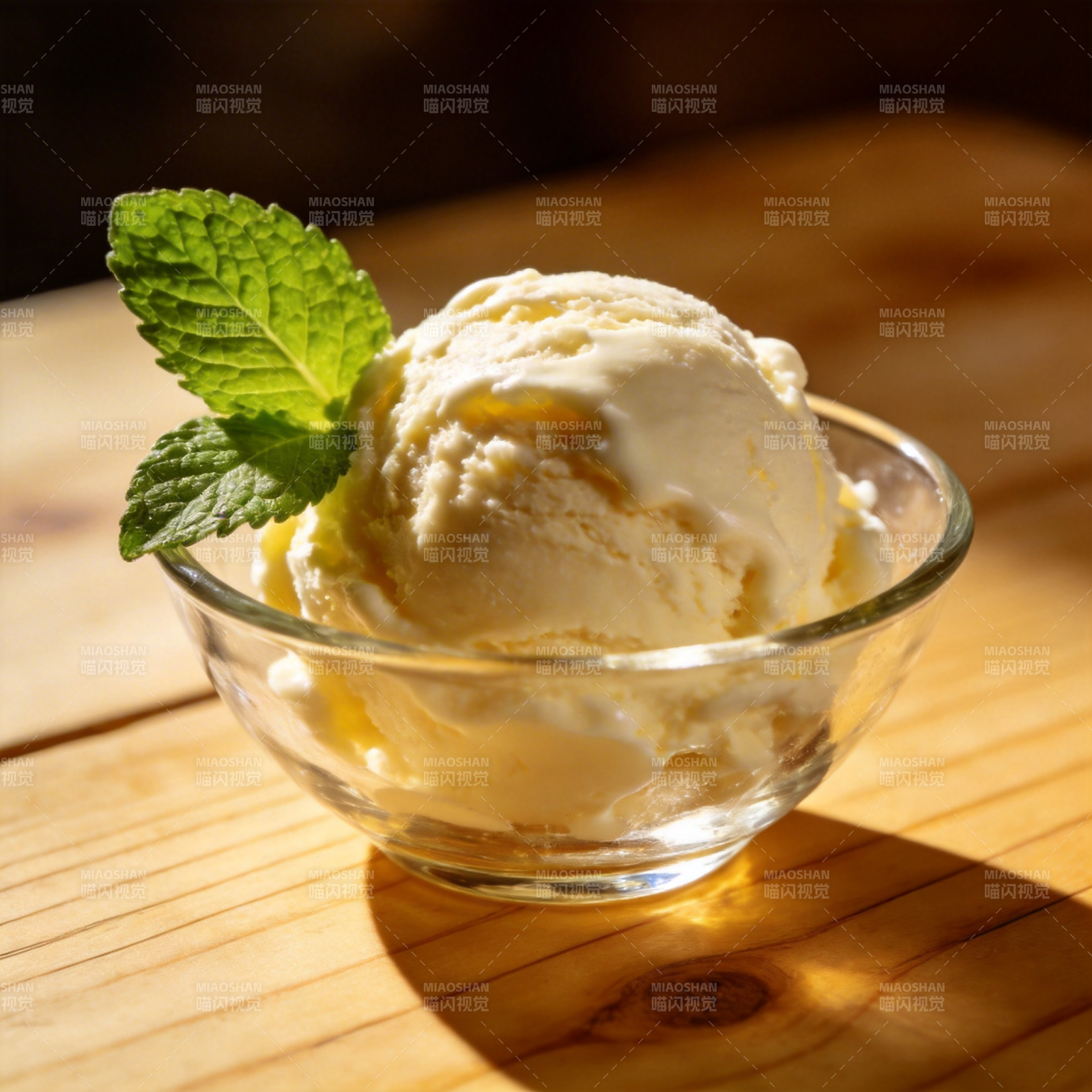 香草冰淇淋配薄荷图片