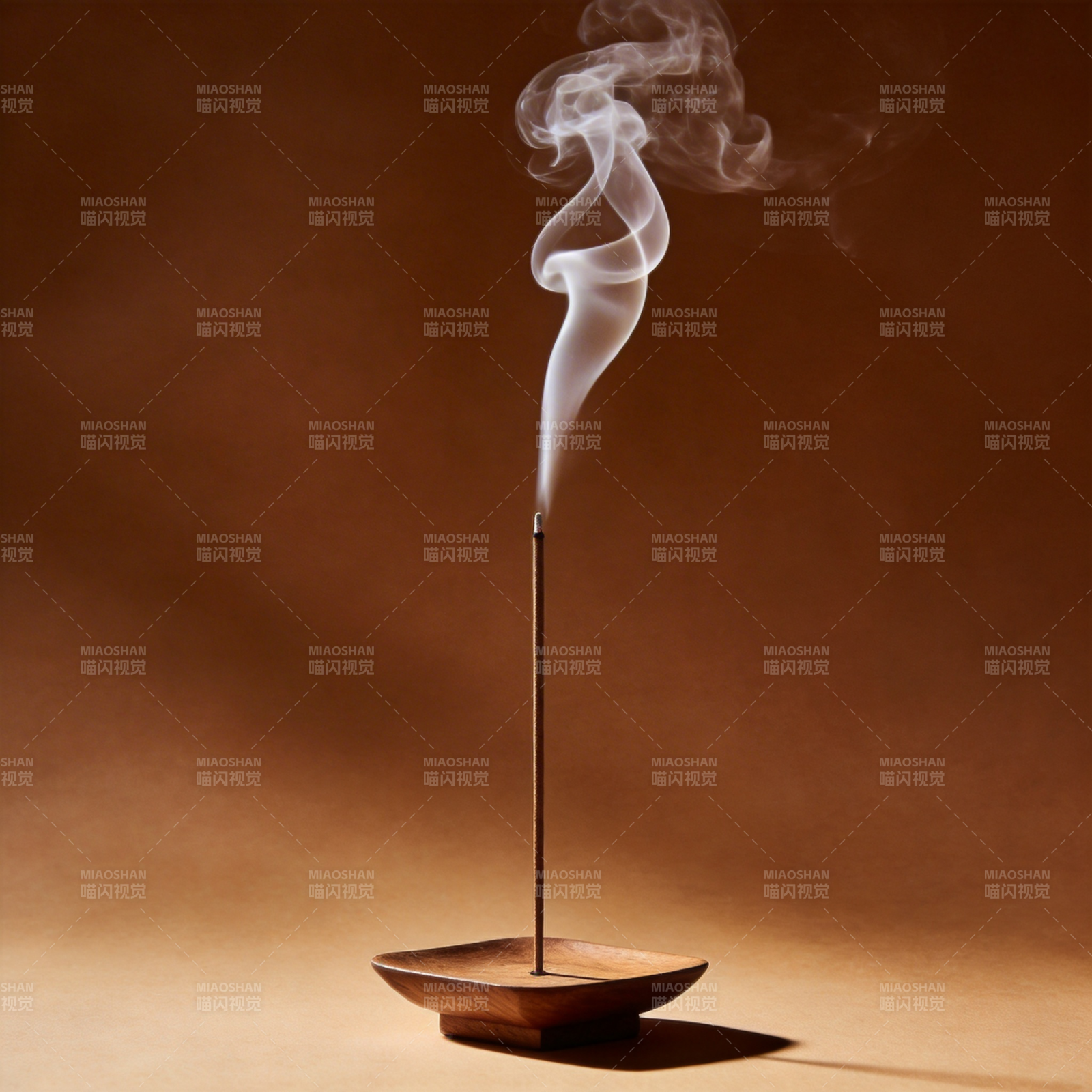 香烟袅袅升图片