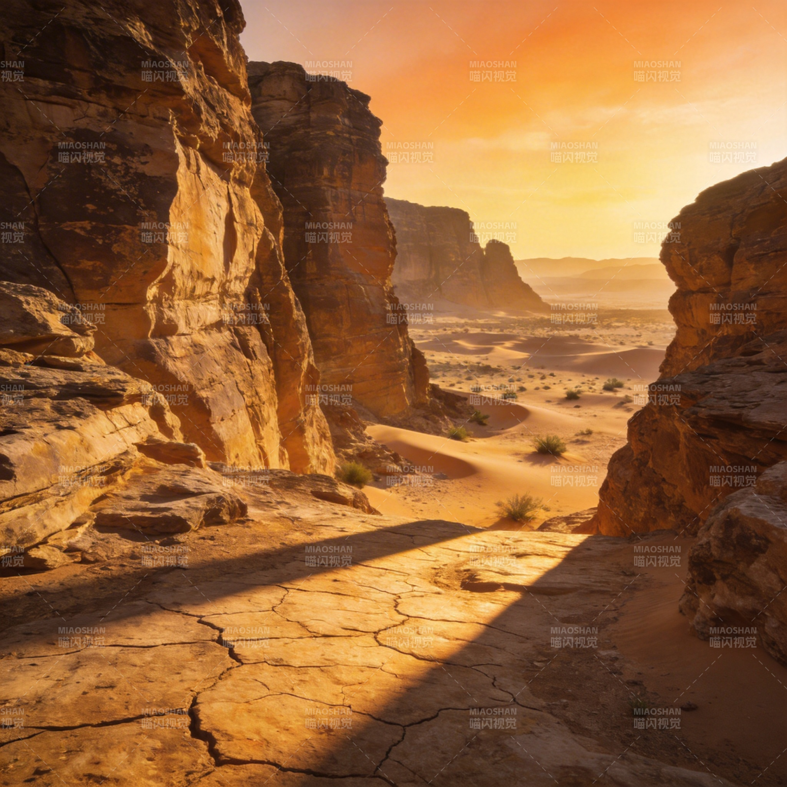 沙漠峡谷日落图片