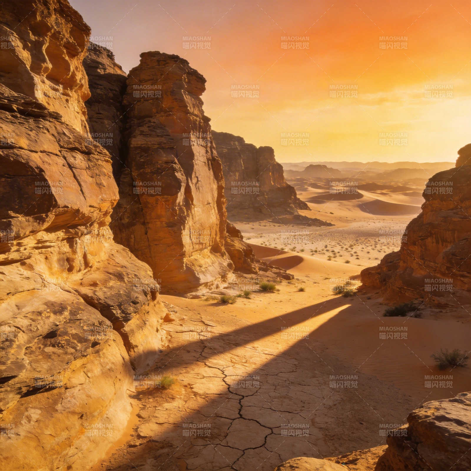 沙漠峡谷日落图片