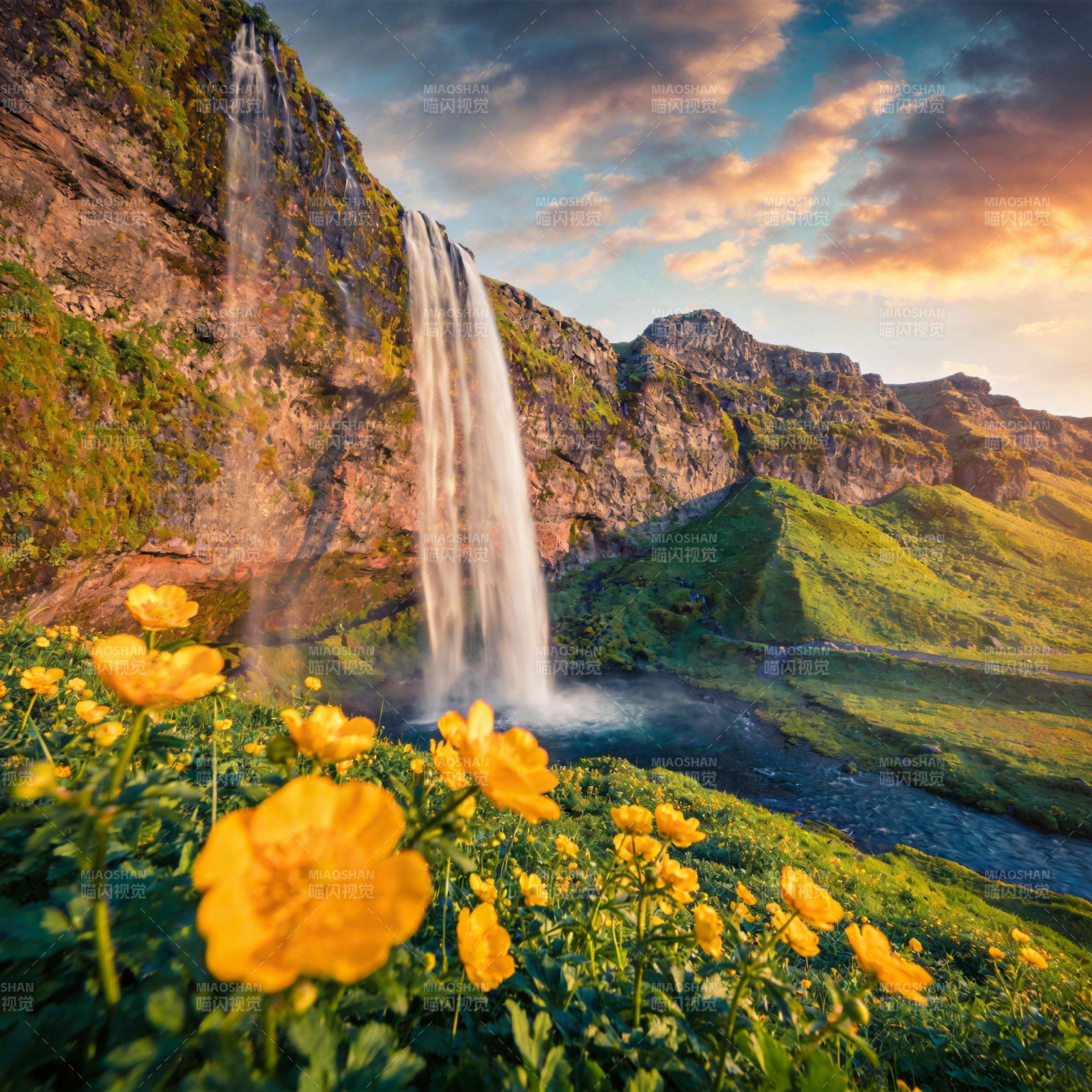 瀑布花海晨曦图片