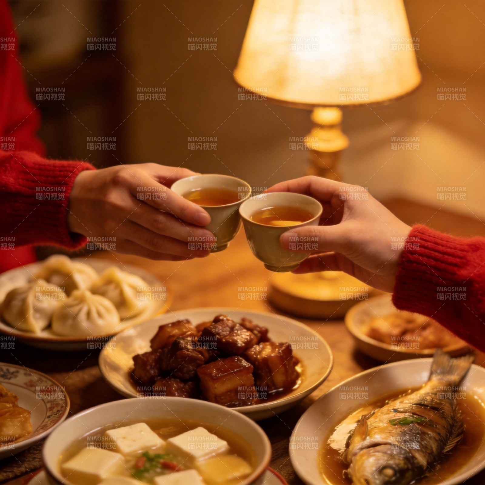 温馨共饮茶香图片