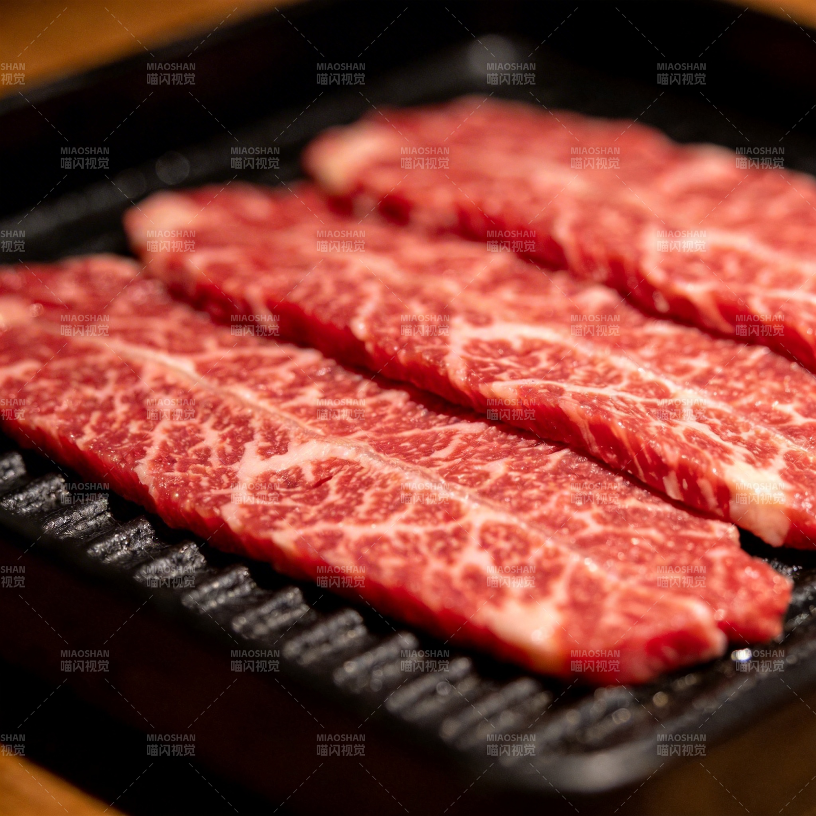 雪花牛肉烤盘图片