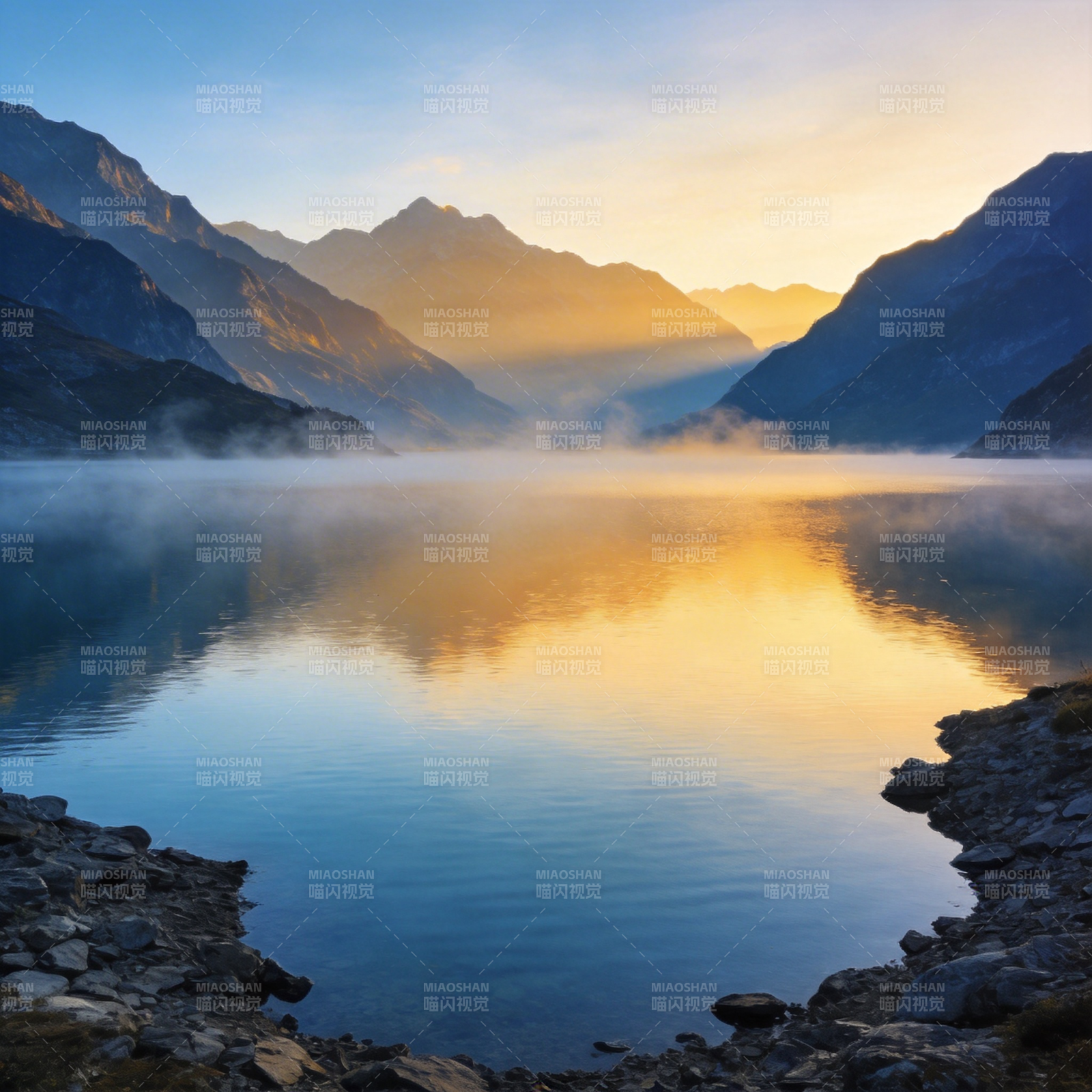 晨曦湖光山色图片