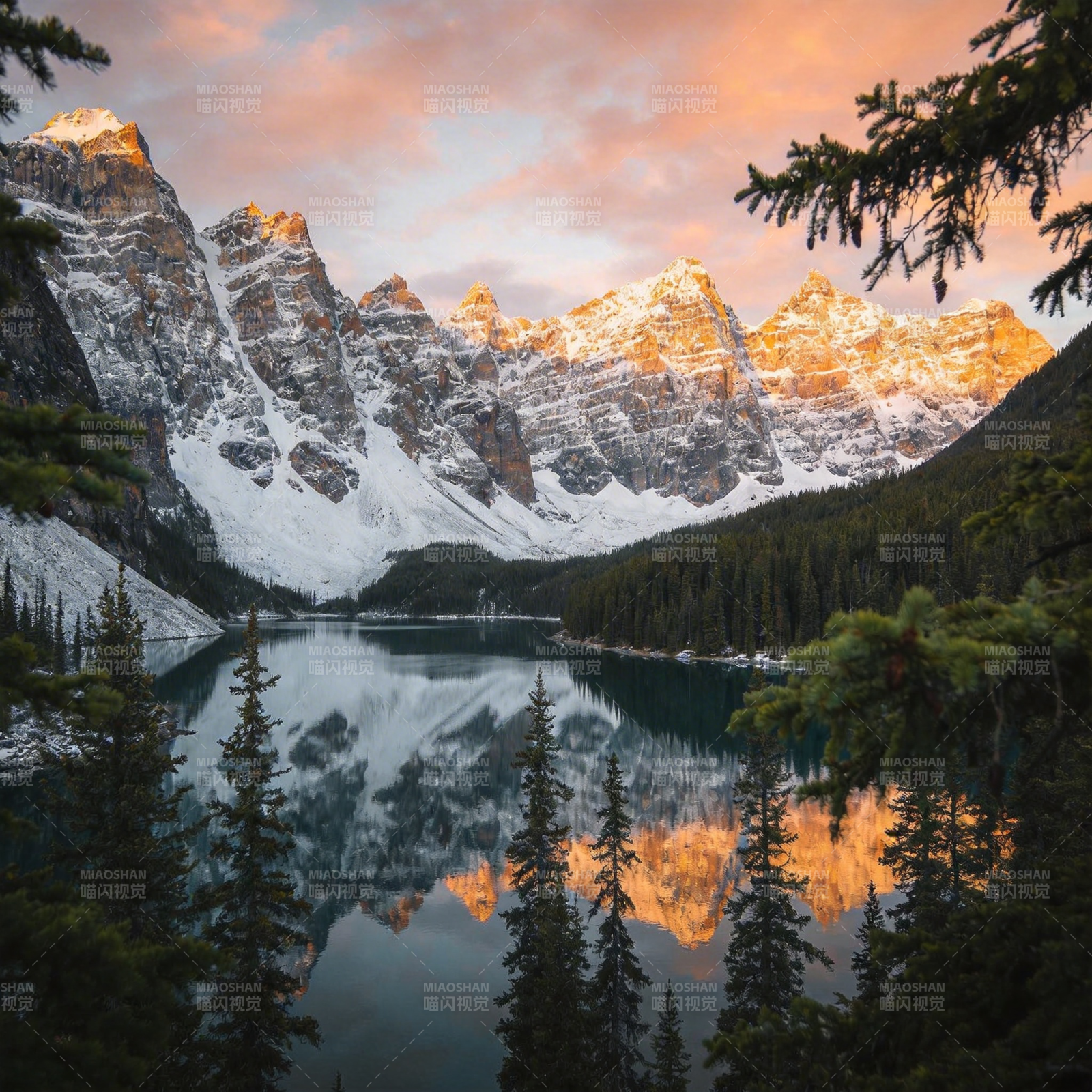 雪山倒影湖光美图片
