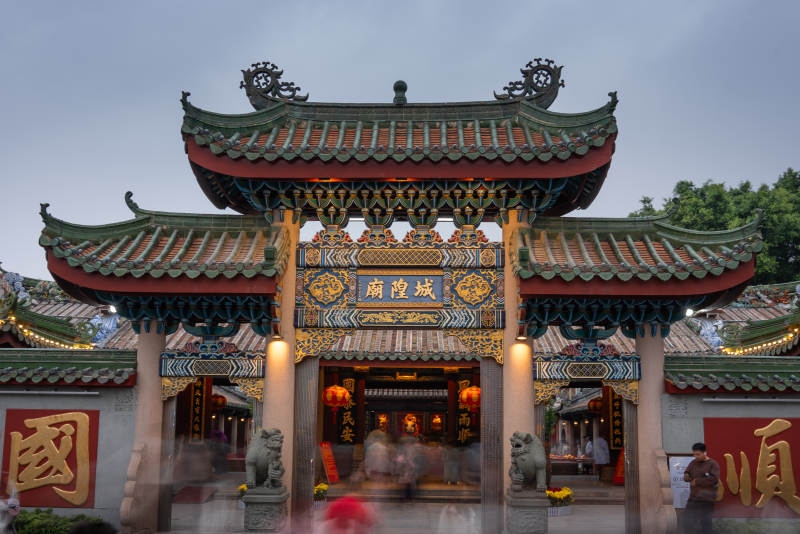 城隍庙门前景象图片