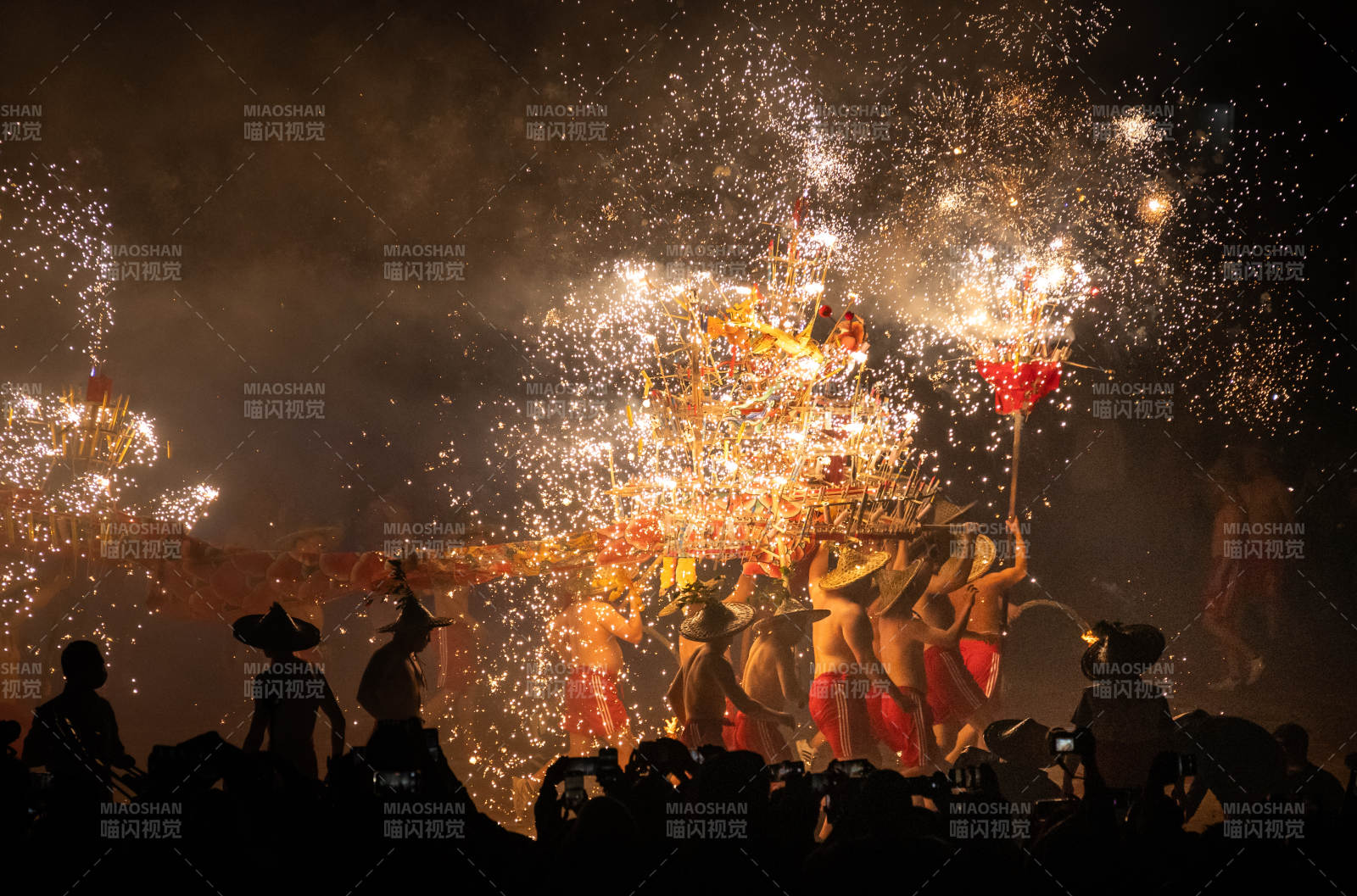 火舞盛宴夜狂欢图片