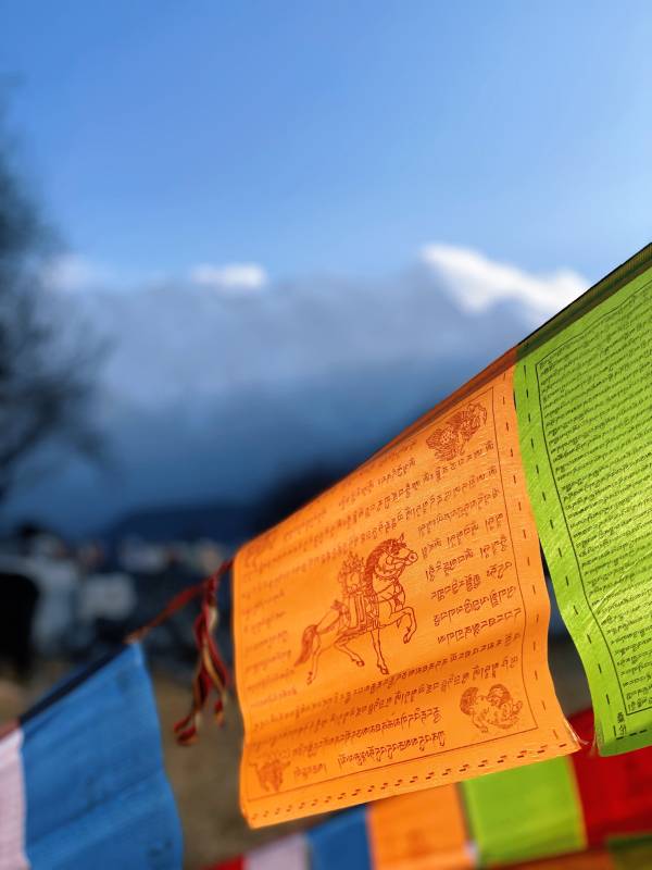 经幡飘扬祈福平安图片