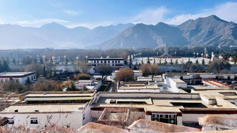 山间小镇风光图片