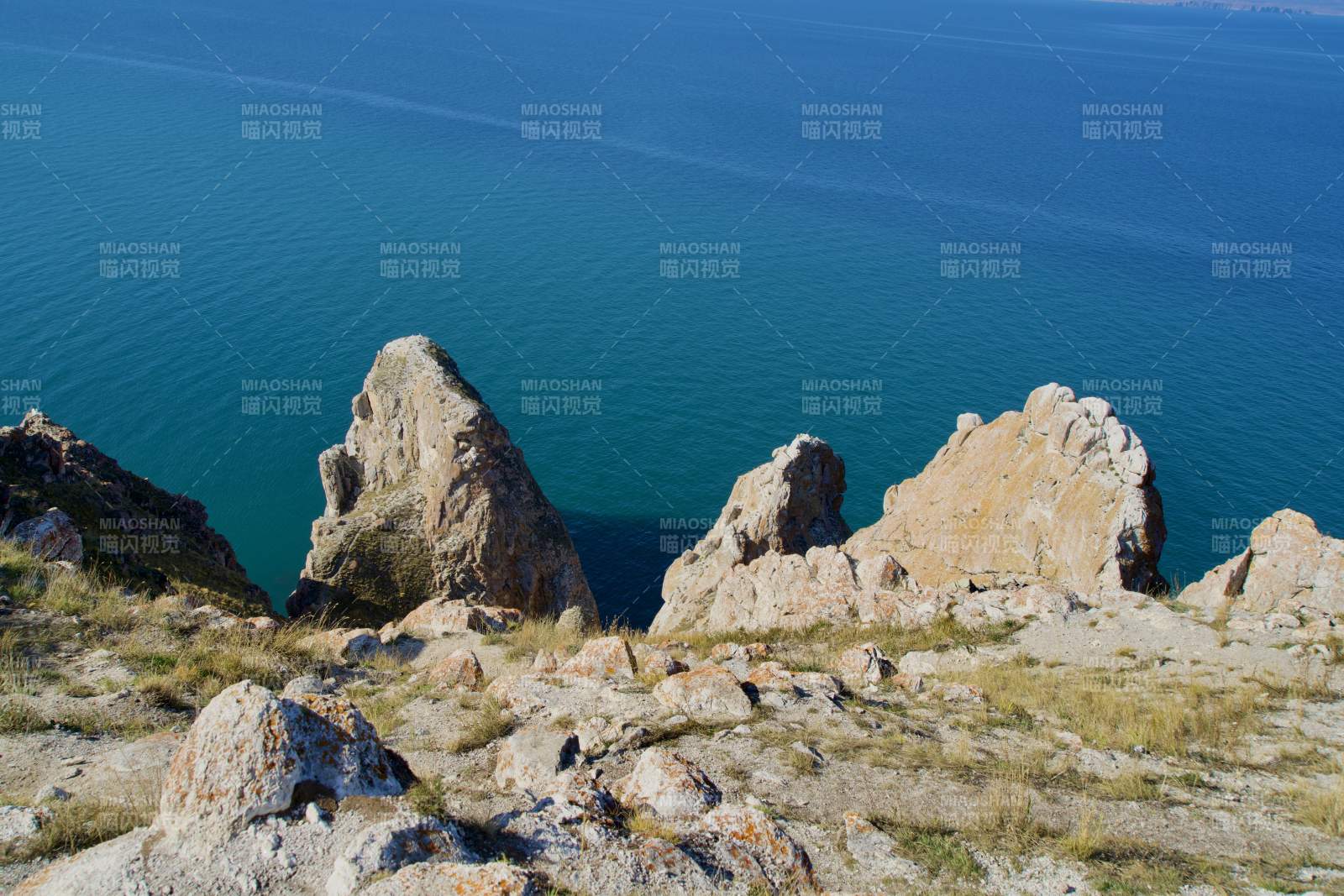 贝加尔湖奇石图片