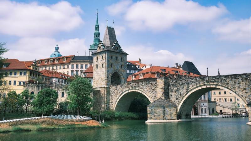 布拉格古桥风光图片