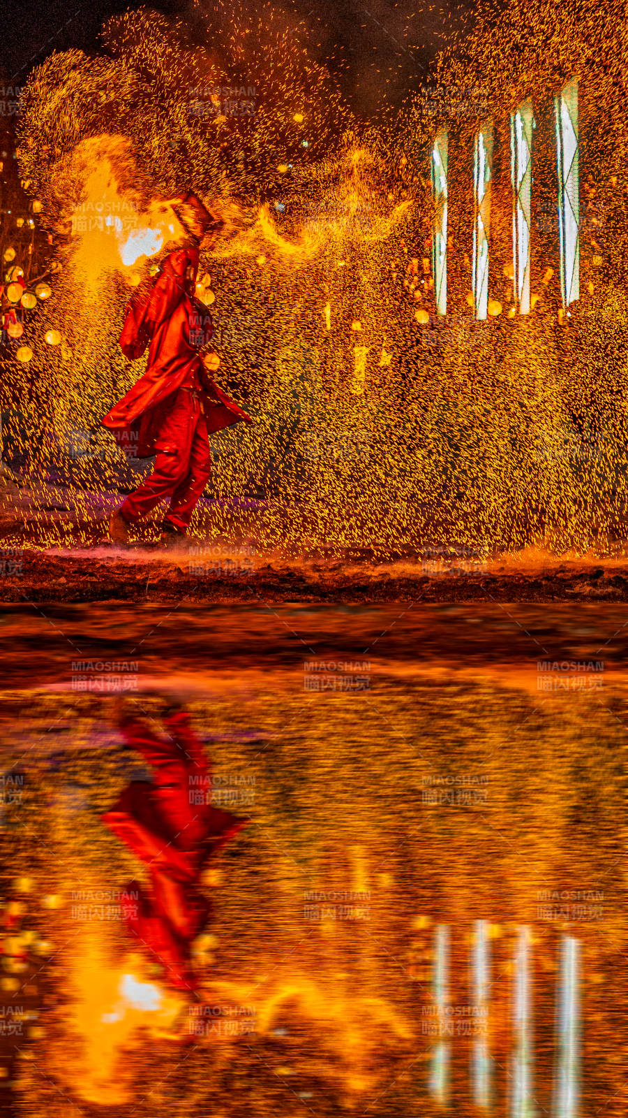 非遗火壶倒影图片