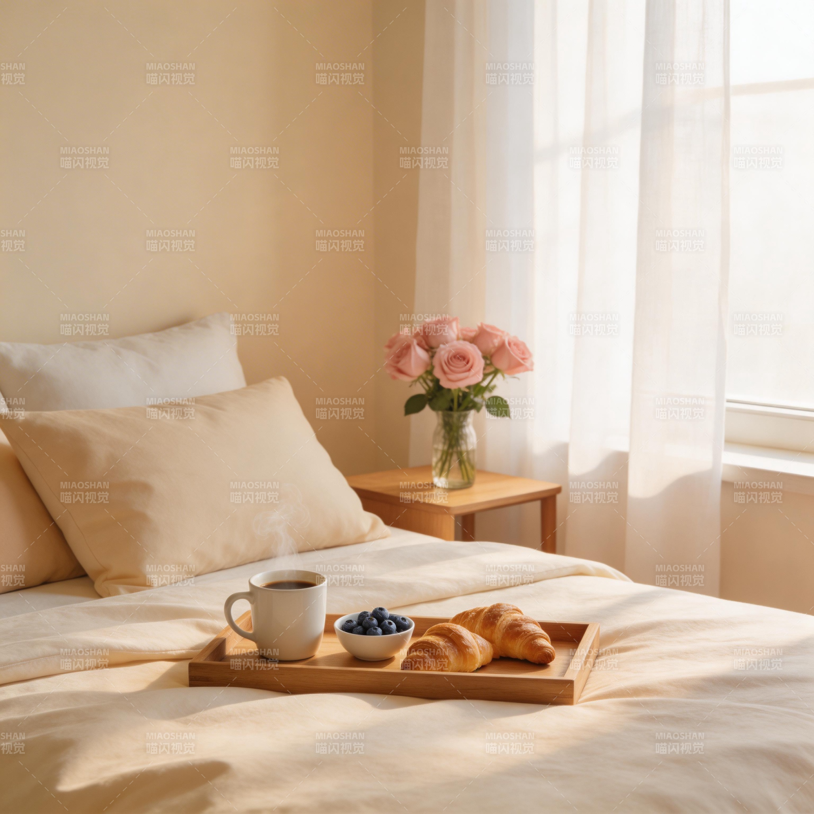 温馨早餐床景图片