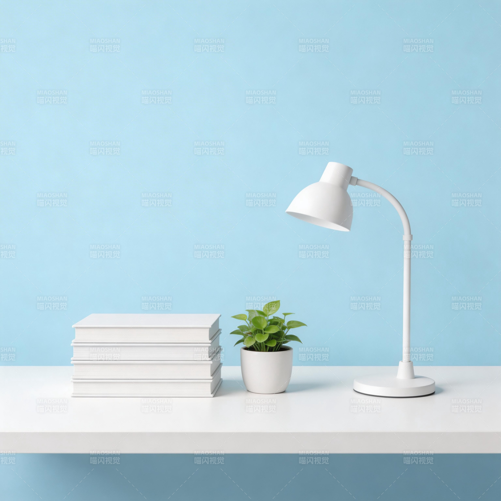 简约书桌一角图片