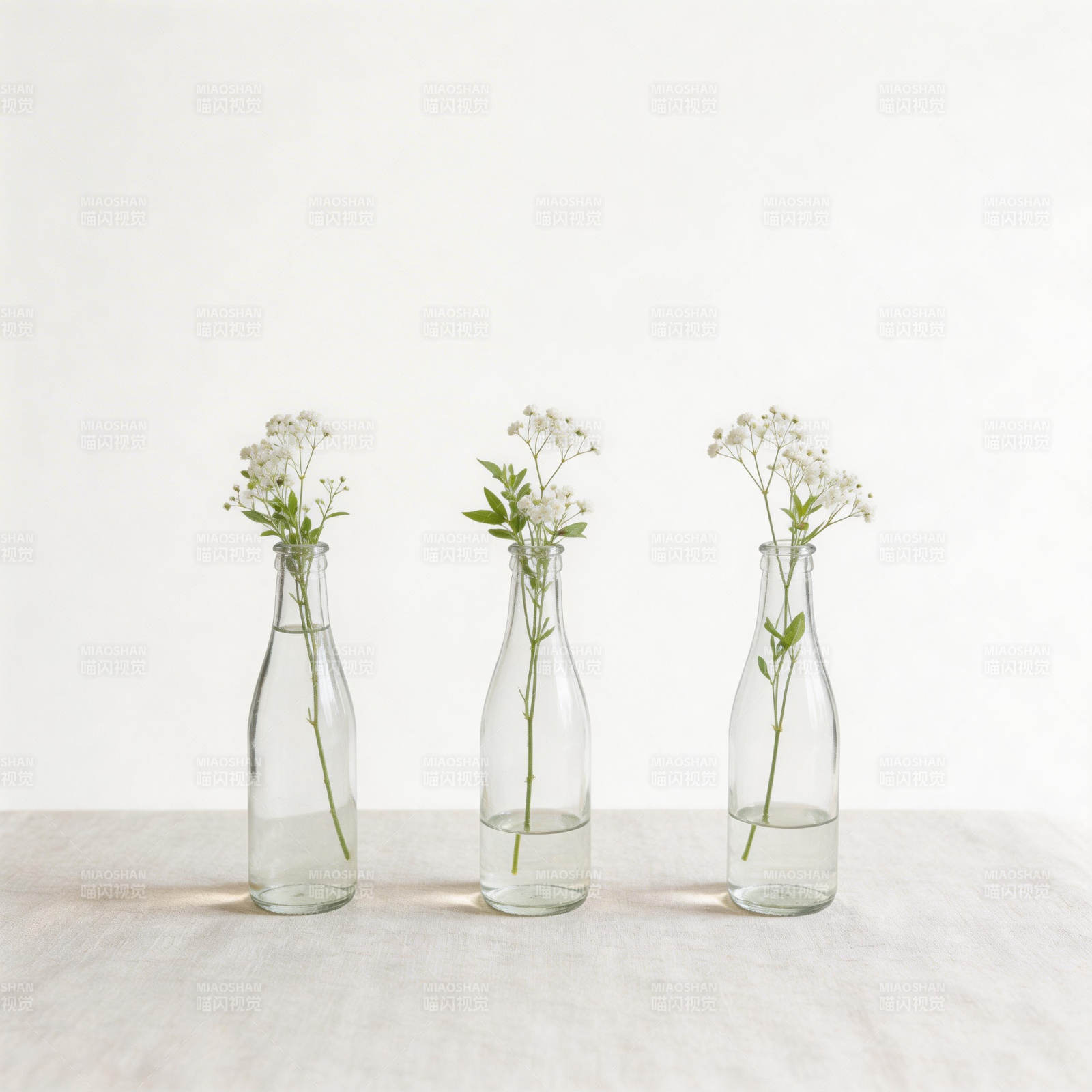 三瓶小花静物图片